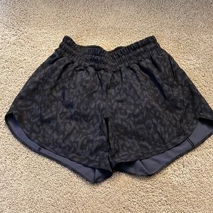 Lululemon Track That Mid-Rise Lined Short 5"